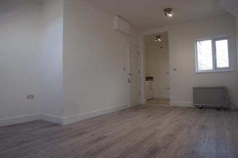 Studio to rent - Shrubbery Rd , N9