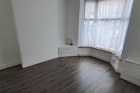 3 bedroom terraced house to rent, Kingswood Road, Moseley