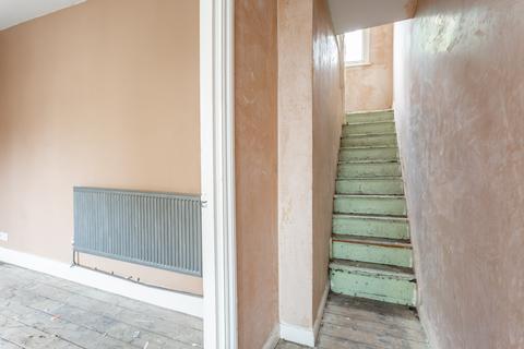 80b Ellesmere Road, London, E3 5QX