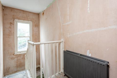 80b Ellesmere Road, London, E3 5QX