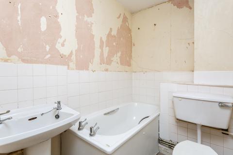 80b Ellesmere Road, London, E3 5QX