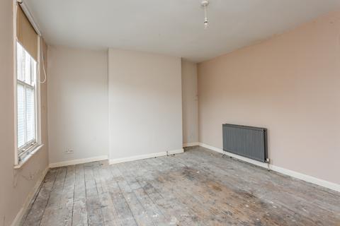 80b Ellesmere Road, London, E3 5QX