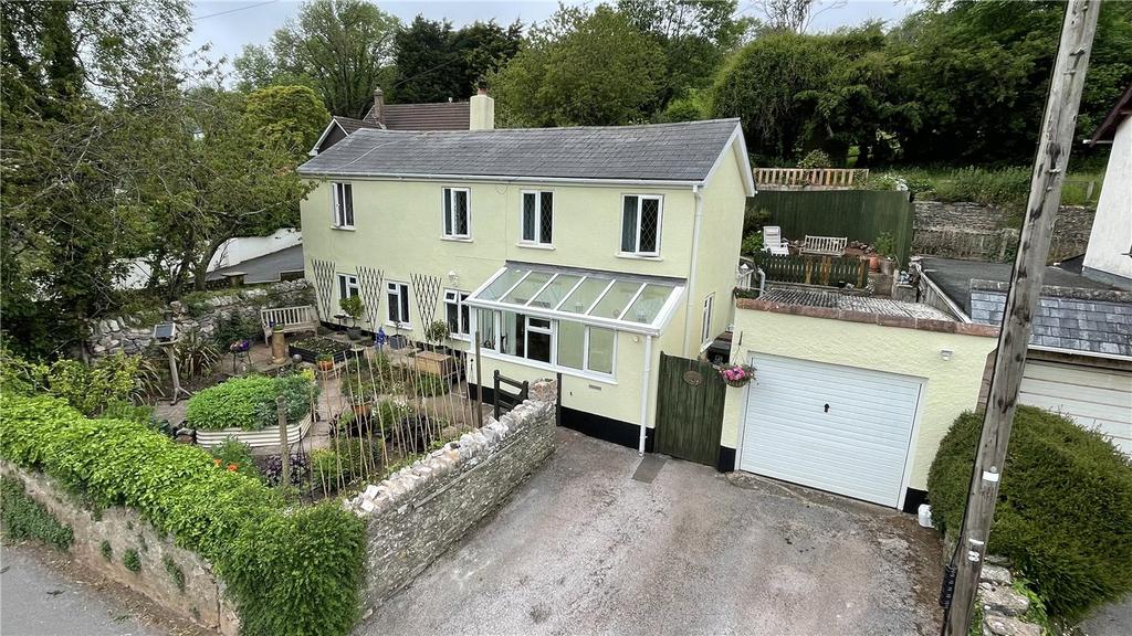 Compton, Marldon, Paignton, TQ3 3 bed detached house £460,000