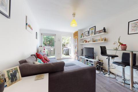 1 bedroom flat to rent, Elia Street, Islington, London