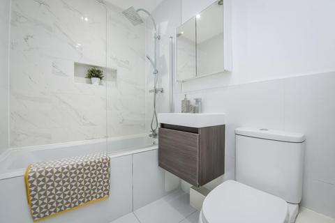 Flat 1, 1 Bromehead Road, London, E1 2FH