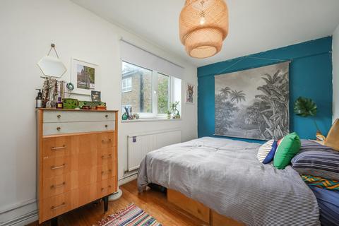 53 Dora Street, London, E14 7TP