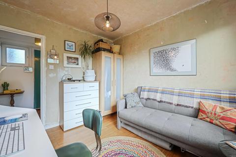 53 Dora Street, London, E14 7TP