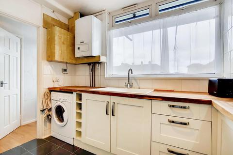 124 Cambridge Heath Road, London, E1 5QJ