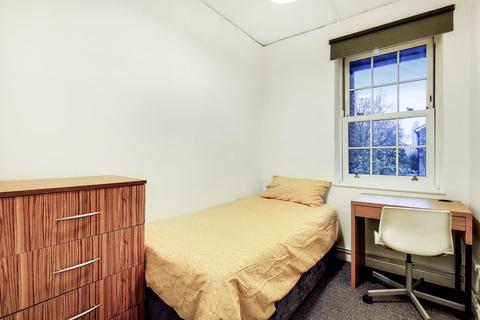 Flat 3, Tyler House Brady Street, London, E1 5DP