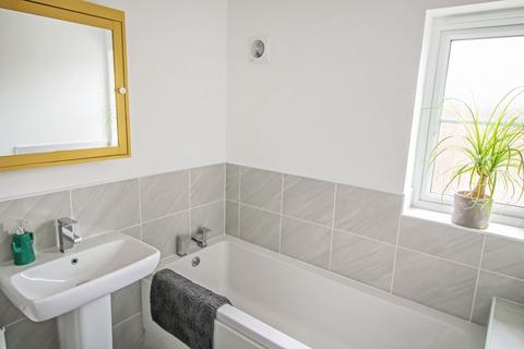 2 Ascot Drive, North Gosforth, Newcastle Upon Tyne, NE13 6PN