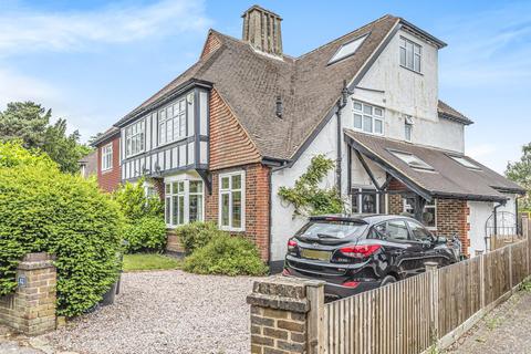 64 West Common Road, Bromley, BR2 7BX