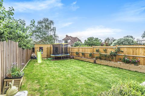 64 West Common Road, Bromley, BR2 7BX