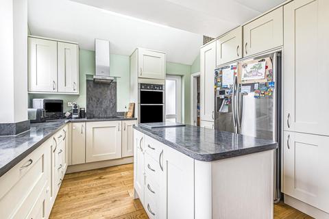 64 West Common Road, Bromley, BR2 7BX