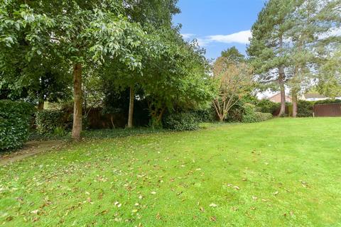 1 bedroom flat for sale, Hadlow Road, Tonbridge, Kent