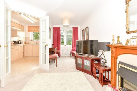 1 bedroom flat for sale, Hadlow Road, Tonbridge, Kent