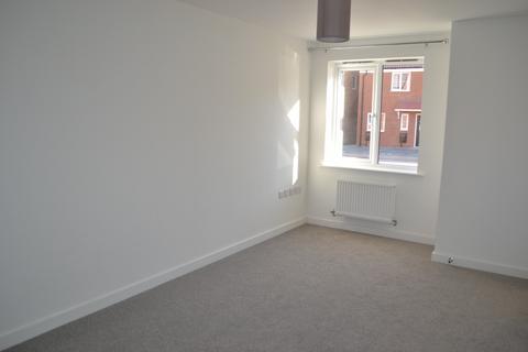 2 bedroom terraced house to rent, Snow Close, Holdingham, NG34