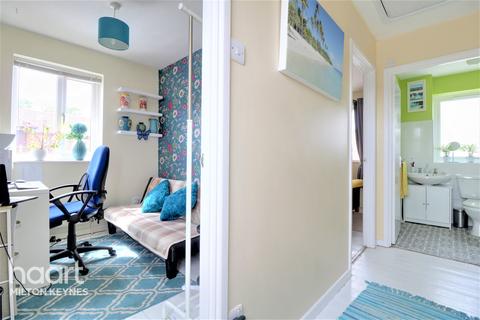 33 Buzzacott Lane, Furzton, Milton Keynes, MK4 1JF