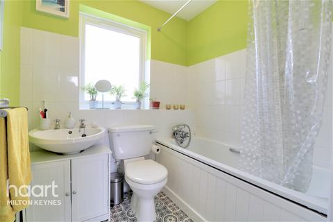 33 Buzzacott Lane, Furzton, Milton Keynes, MK4 1JF