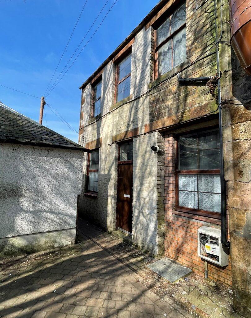 28D Glaisnock Street, Cumnock 1 bed £400 pcm (£92 pw)