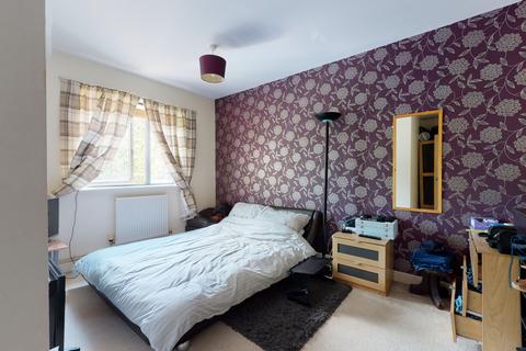 44 Clarence Row, Gravesend, DA12 1HJ