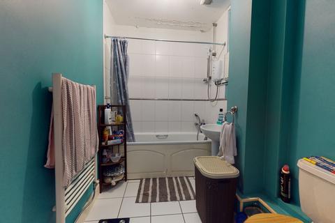 44 Clarence Row, Gravesend, DA12 1HJ