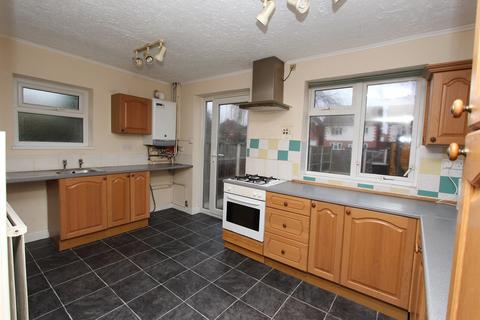 2 bedroom semi-detached house to rent, Carrfield Avenue, Toton, NG9