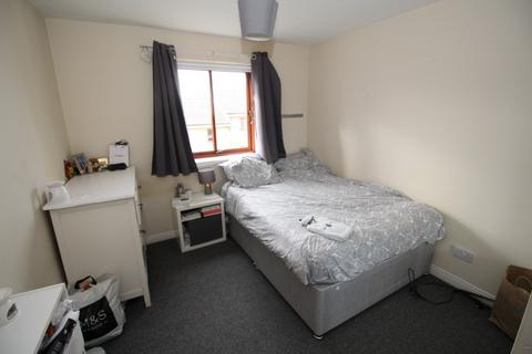 3 bedroom flat to rent, High Riggs, Edinburgh, EH3