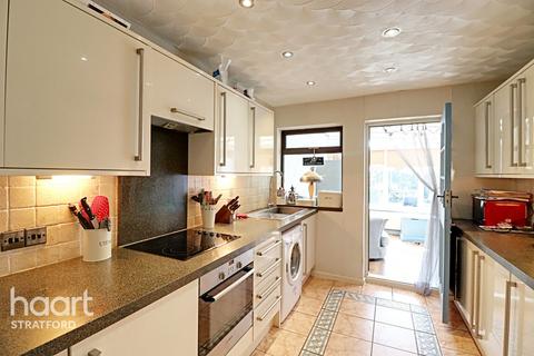 10 Marriott Road, London, E15 4QF