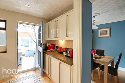 10 Marriott Road, London, E15 4QF