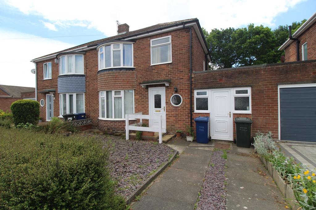 Langdon Road, Hillheads, Newcastle... 3 bed semidetached house £165,000