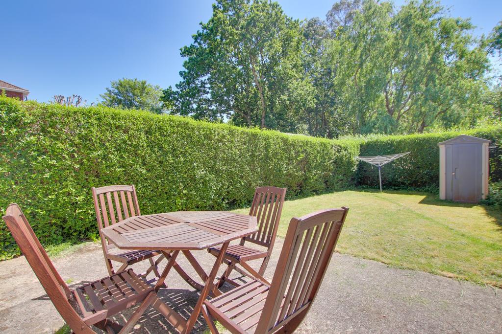 Swift Road, Woolston 2 bed ground floor £150,000