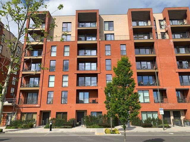 Colindale NW9 2 Bed Apartment For Sale 430 000