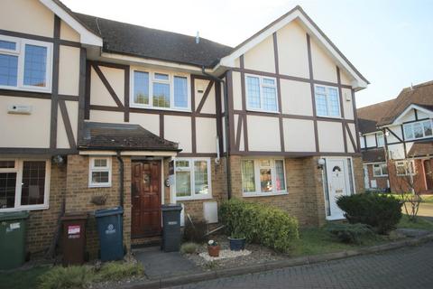 2 bedroom terraced house to rent, Thrush Green, Harrow HA2