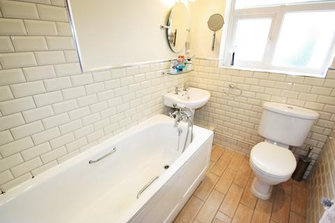 2 bedroom apartment to rent, East Croydon, Surrey