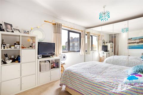 60 Rownham Mead, Bristol, BS8 4YB