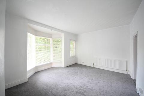 3 bedroom terraced house to rent, Harrow Road, Leicester