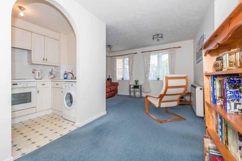 74 Caraway Place, Wallington, SM6 7AG