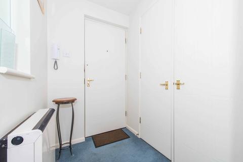 74 Caraway Place, Wallington, SM6 7AG