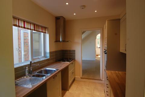 2 bedroom end of terrace house to rent - Gloucester Road, Trowbridge