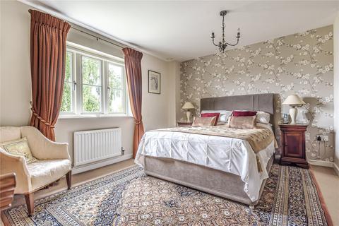 1 Hardie Close, Tetbury, GL8 8FA