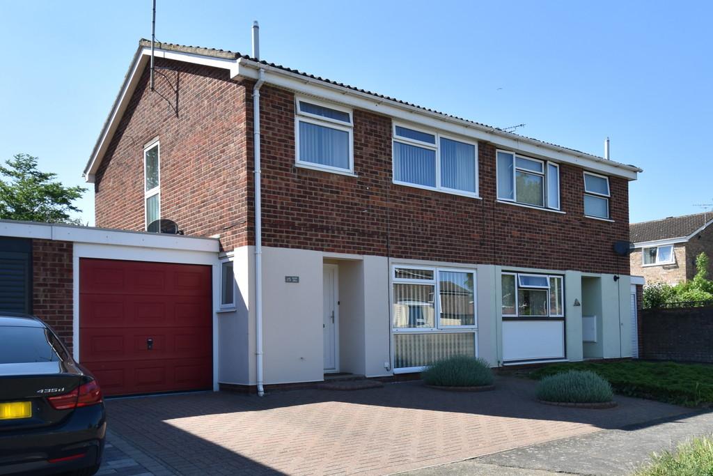 Bury Hill, Woodbridge, IP12 1LF 3 bed semidetached house £275,000