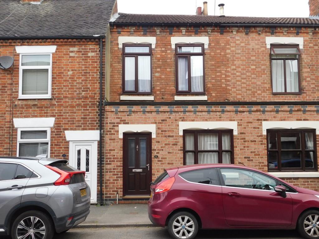 Bridge Street, Tutbury 2 bed terraced house £750 pcm (£173 pw)