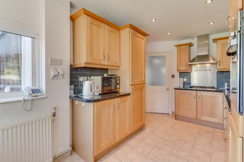 68 Arundel Crescent, Solihull, B92 8RG
