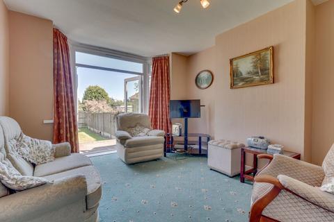 68 Arundel Crescent, Solihull, B92 8RG