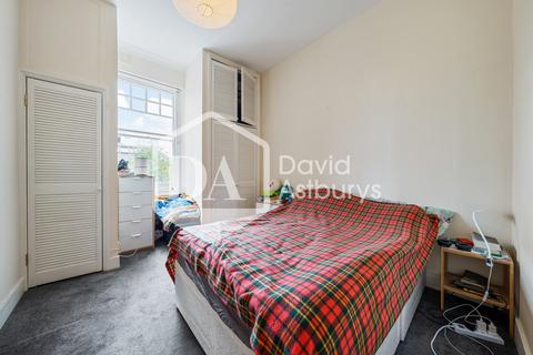 2 bedroom flat to rent, Shepherds Hill, Highgate, London