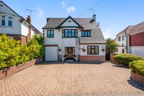 82 Hill Crescent, Bexley, DA5 2DB