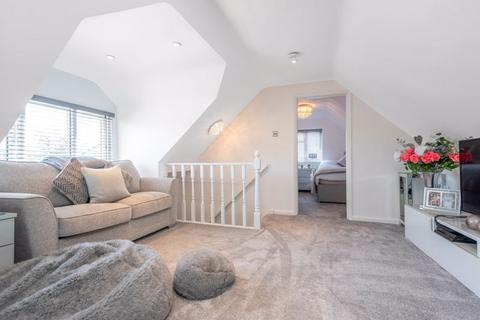 82 Hill Crescent, Bexley, DA5 2DB