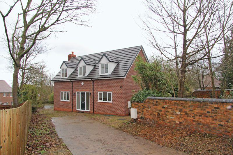 Compton Road West, Compton, Wolverhampton 3 bed property £800 pcm (£