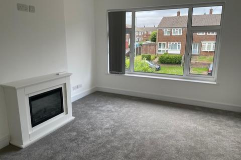 2 bedroom maisonette to rent, High Road, Leavesden, Watford, Hertfordshire, WD25