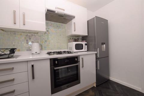 52 Bamford Close, Runcorn, WA7 5NT